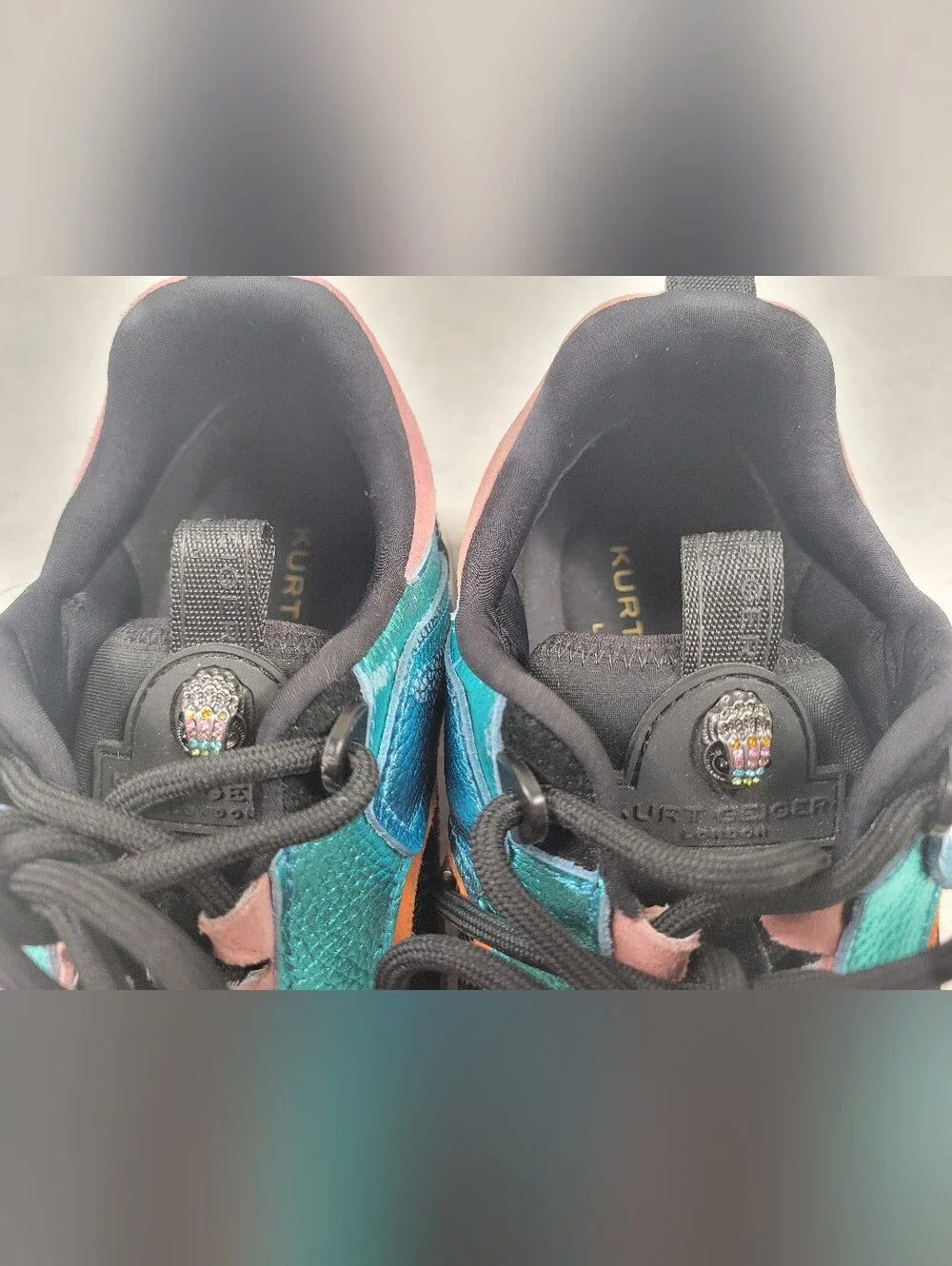 Kurt Geiger London Loaded Metallic Rainbow Platform Sneakers Sz 8